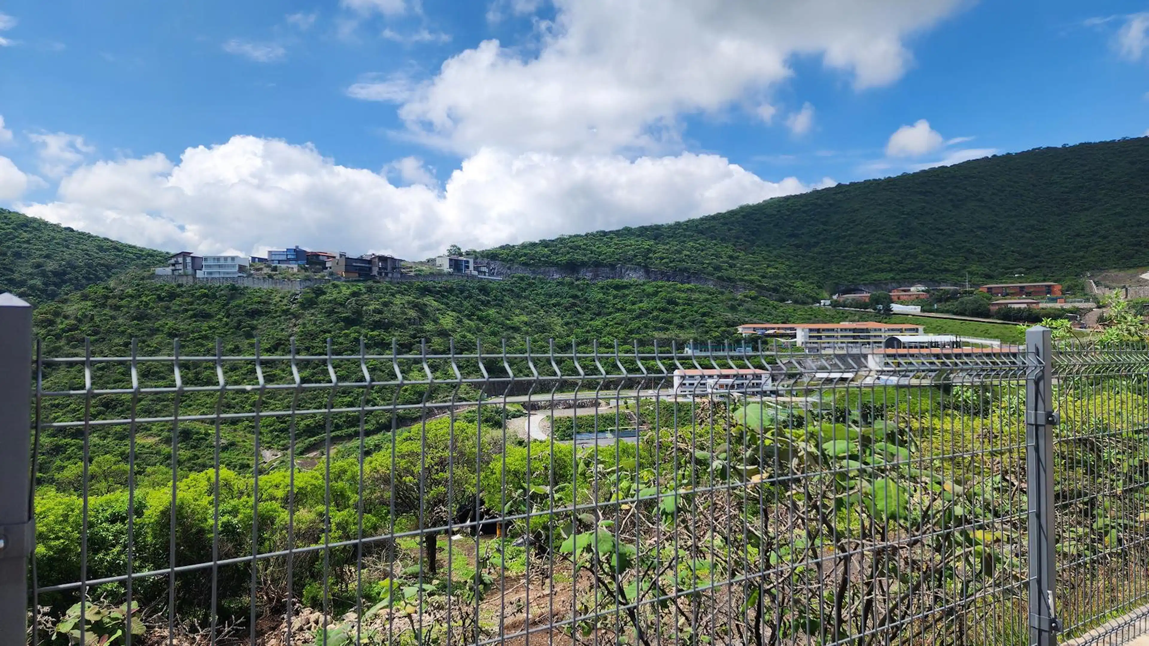 Terreno Comercial En Venta En Prado Sur Tres Marías