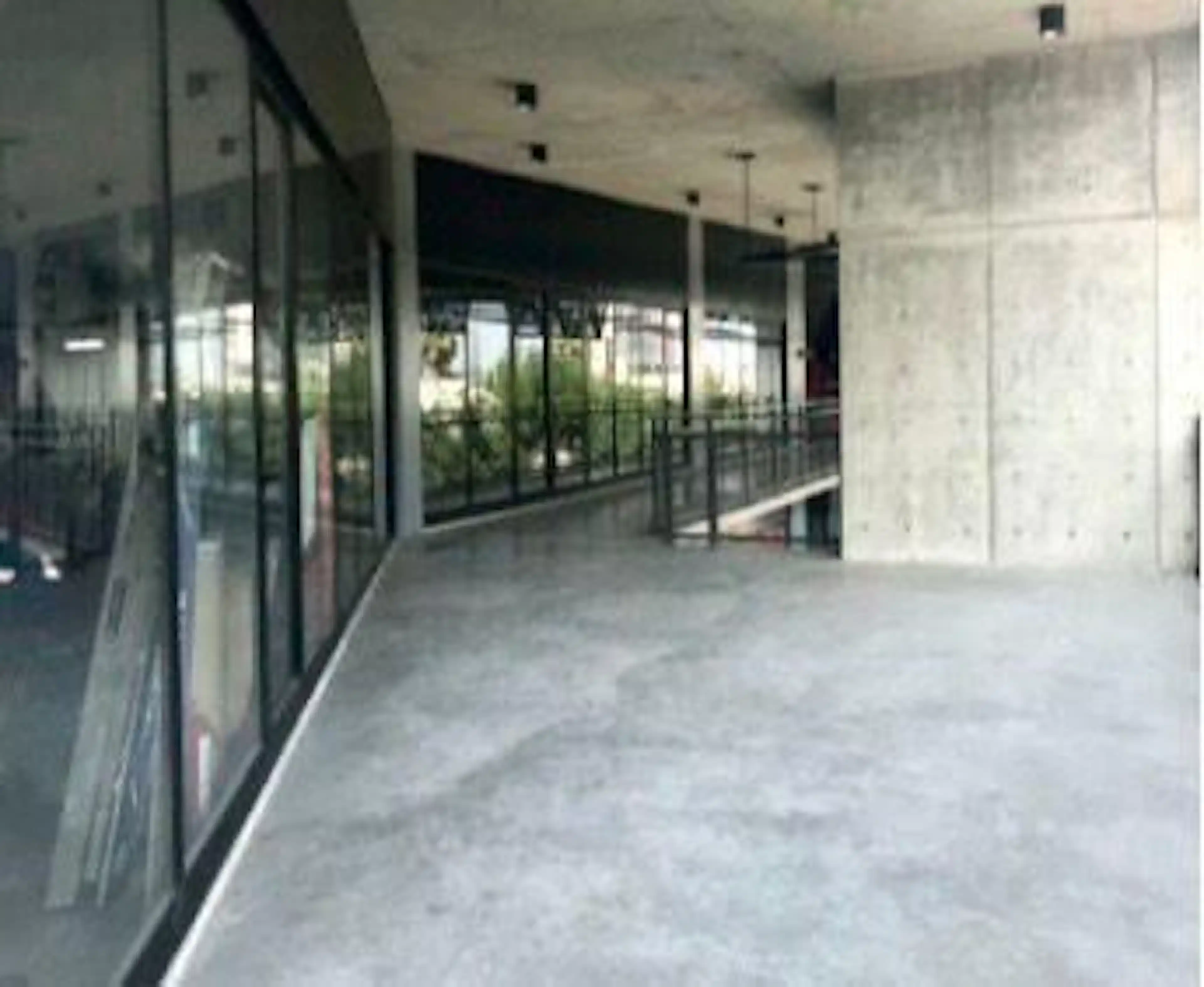LOCAL EN RENTA EN EDIFICIO DEPARTAMENTOS CENTRO MONTERREY