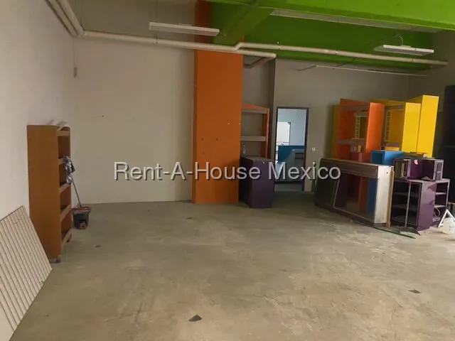 Local Comercial Spot2