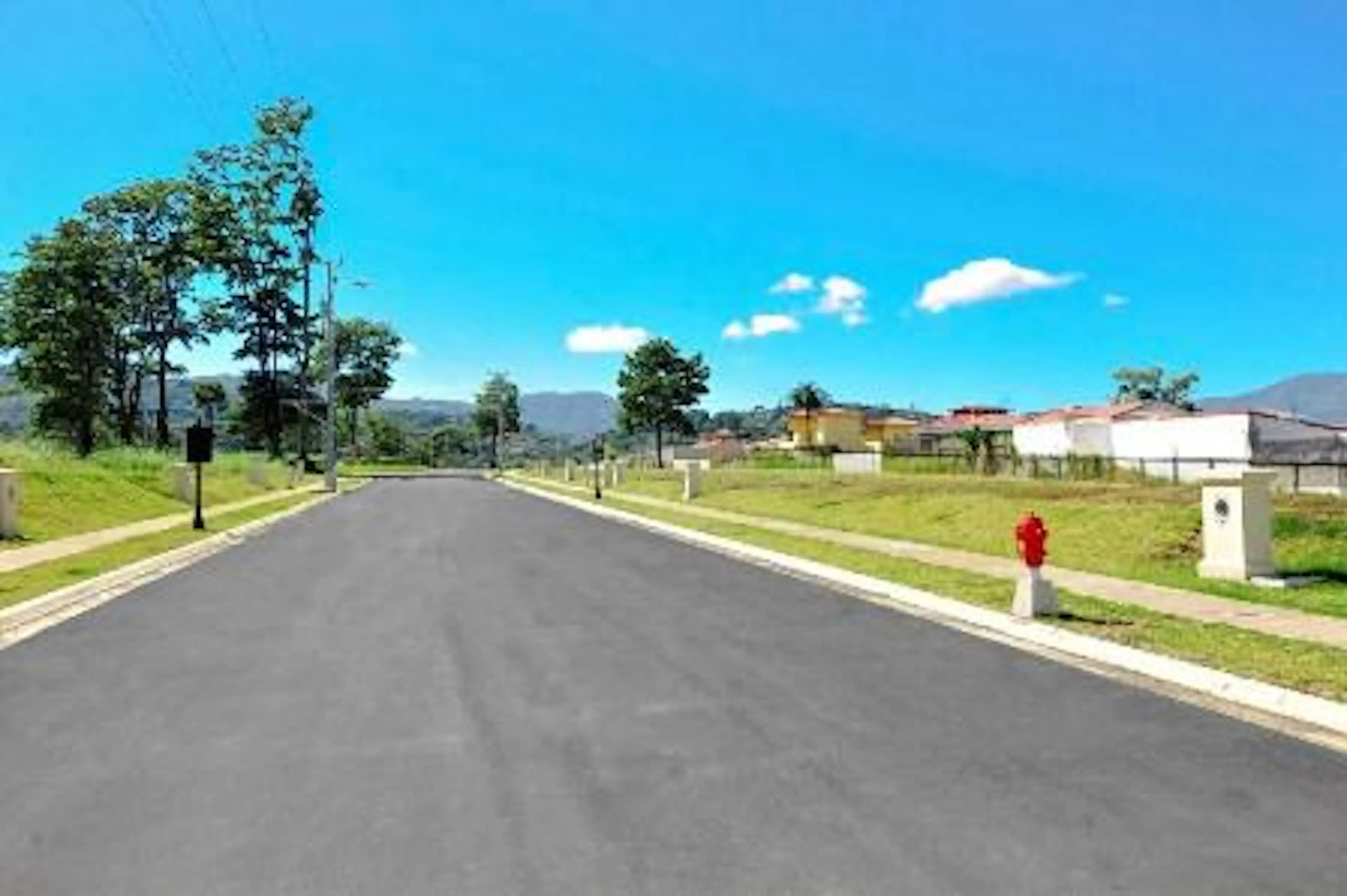 Lote Habitacional En Venta En Curridabat