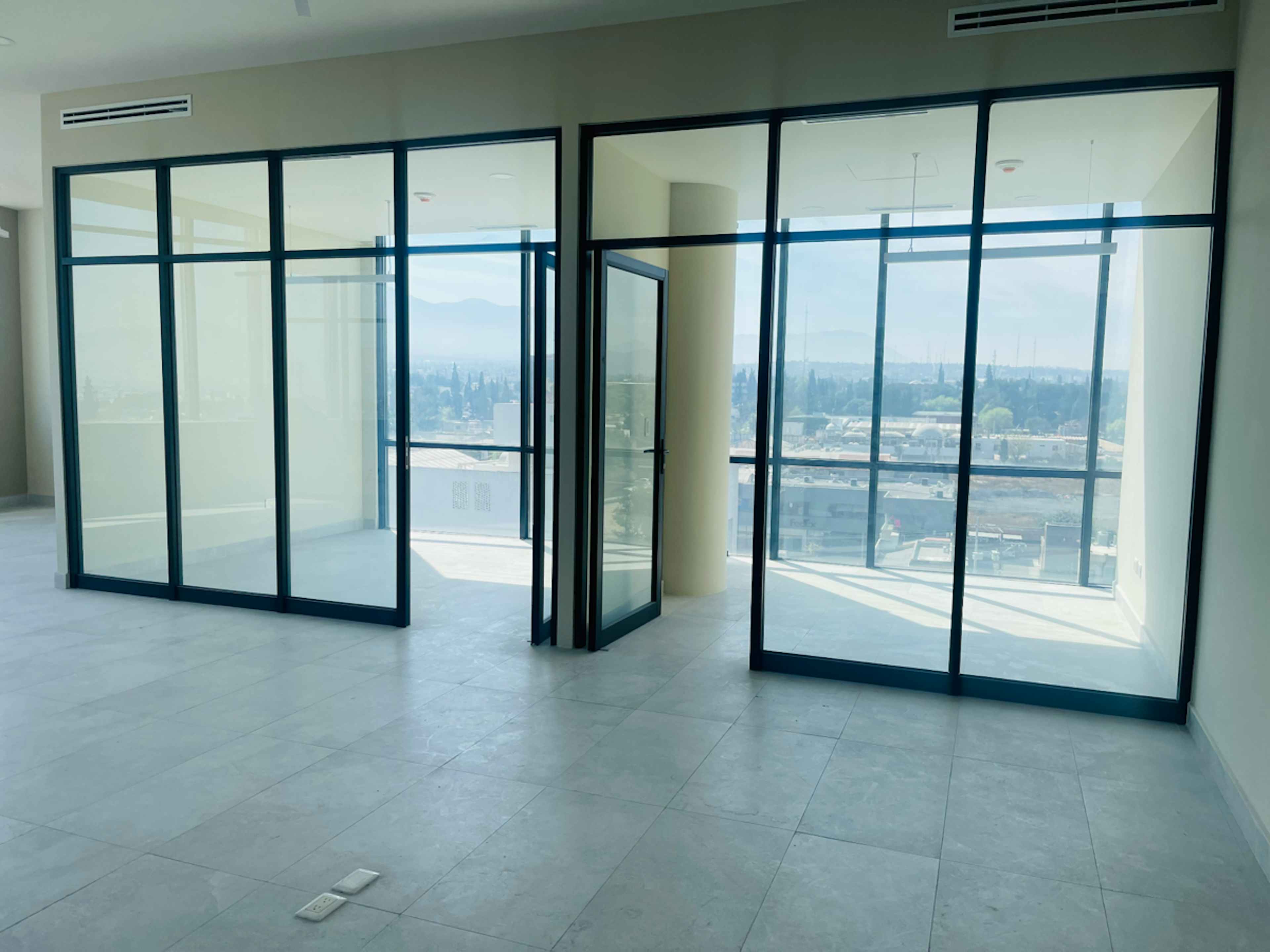 Venustiano Carranza  Esquina Con Periférico 2775