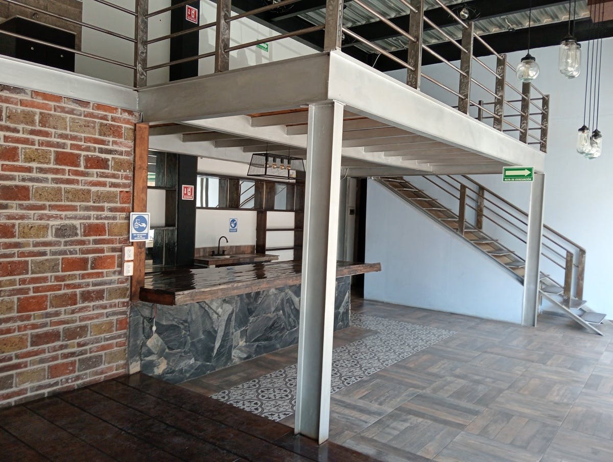 Local Comercial Spot2