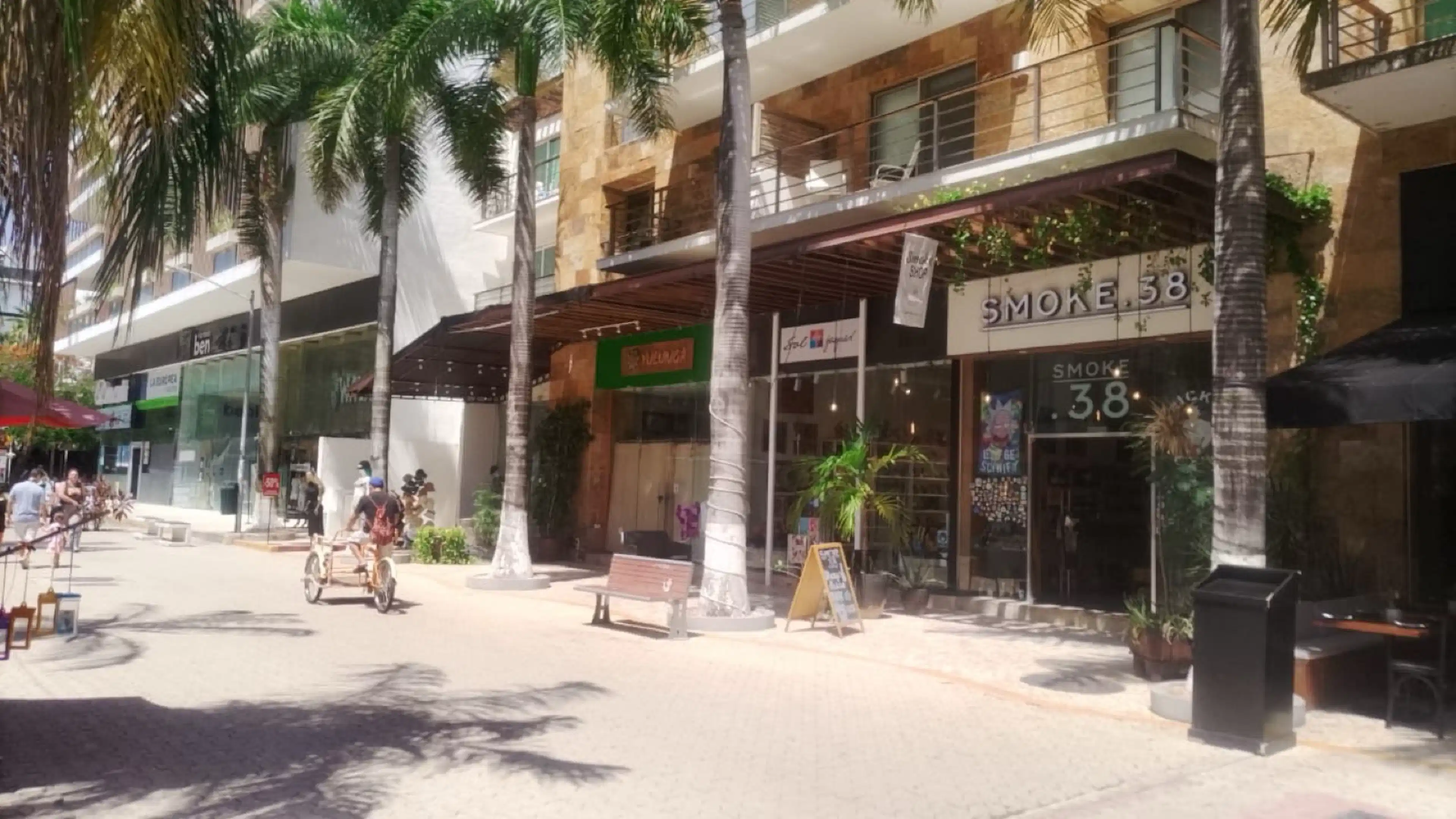 Local - Playa del Carmen