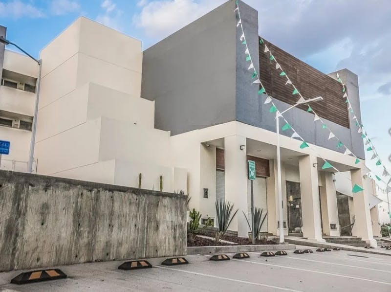 Local Comercial Spot2