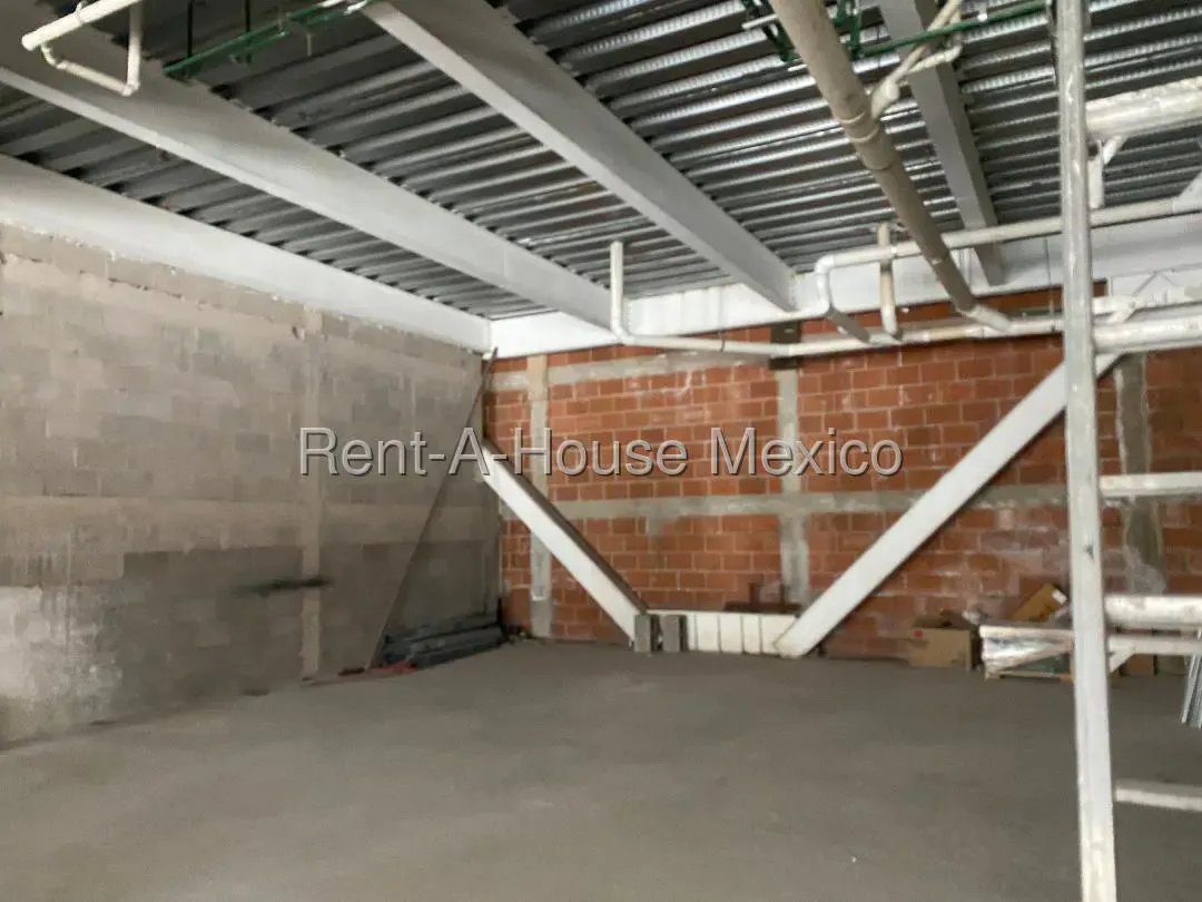 Local Comercial Spot2