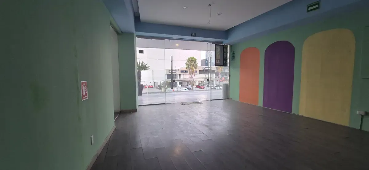 Local Comercial Spot2