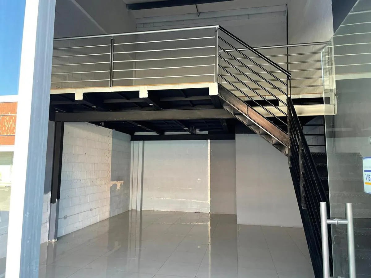 Local Comercial Spot2