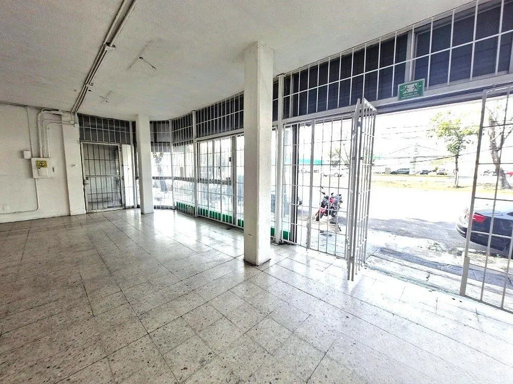 Local Comercial Spot2