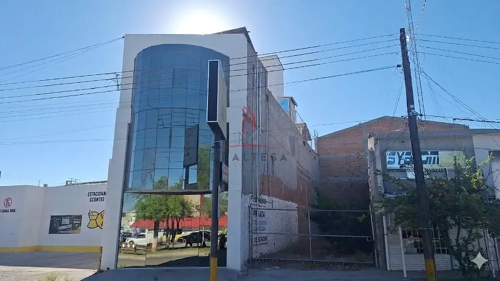 Local Comercial Spot2