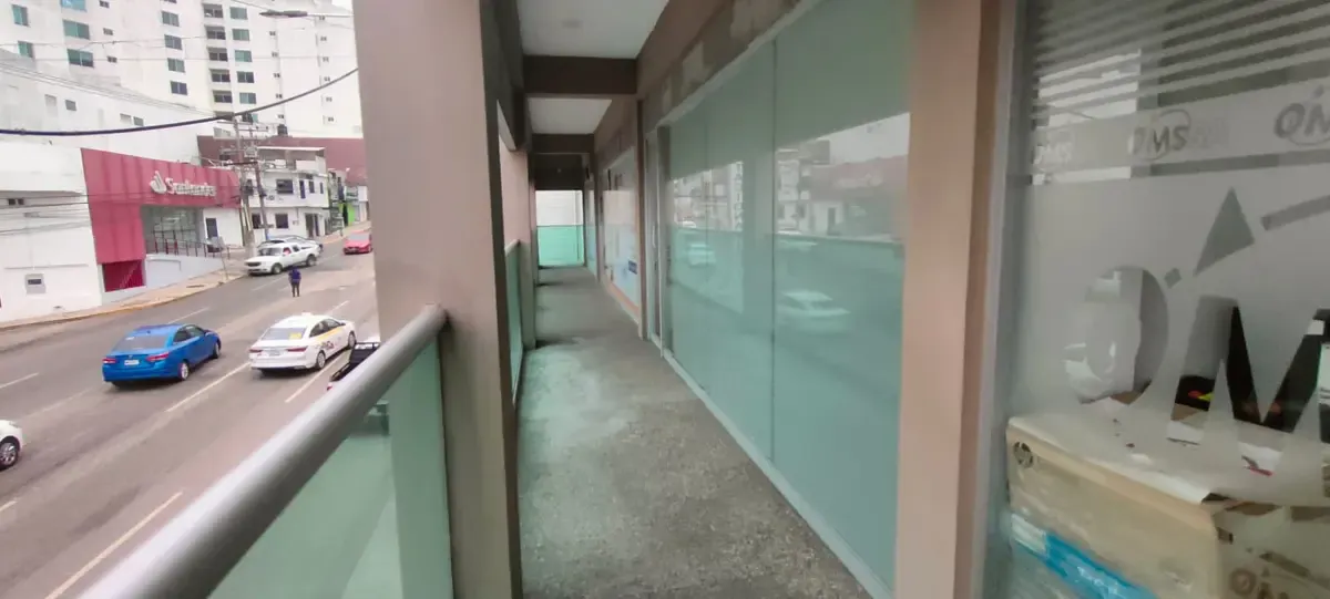 Local Comercial Spot2