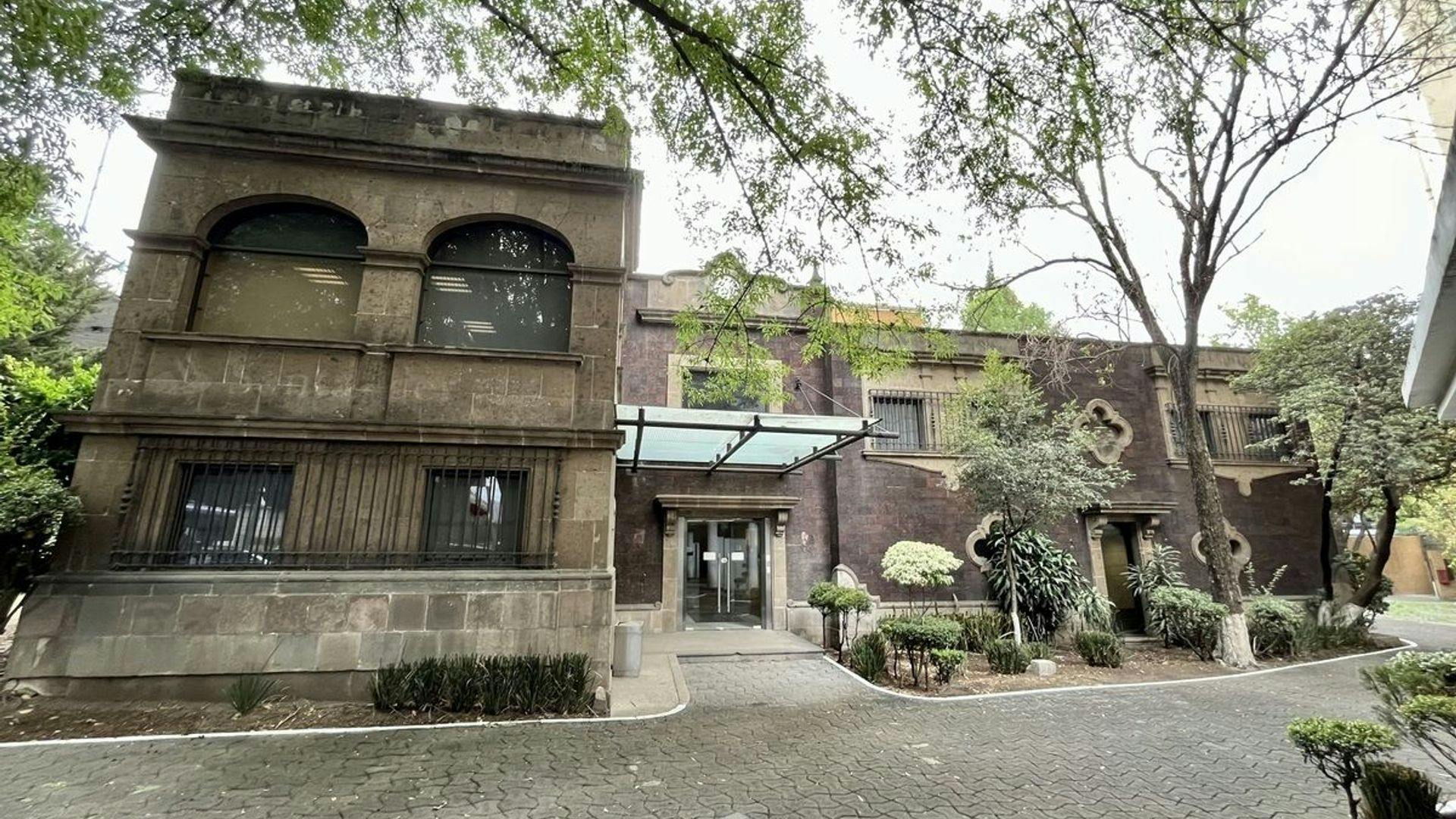 Local Comercial Spot2