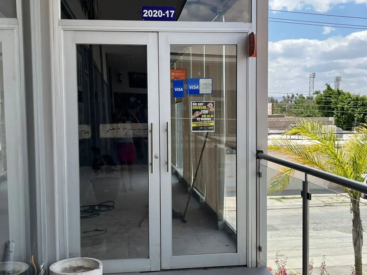 Local Comercial Spot2