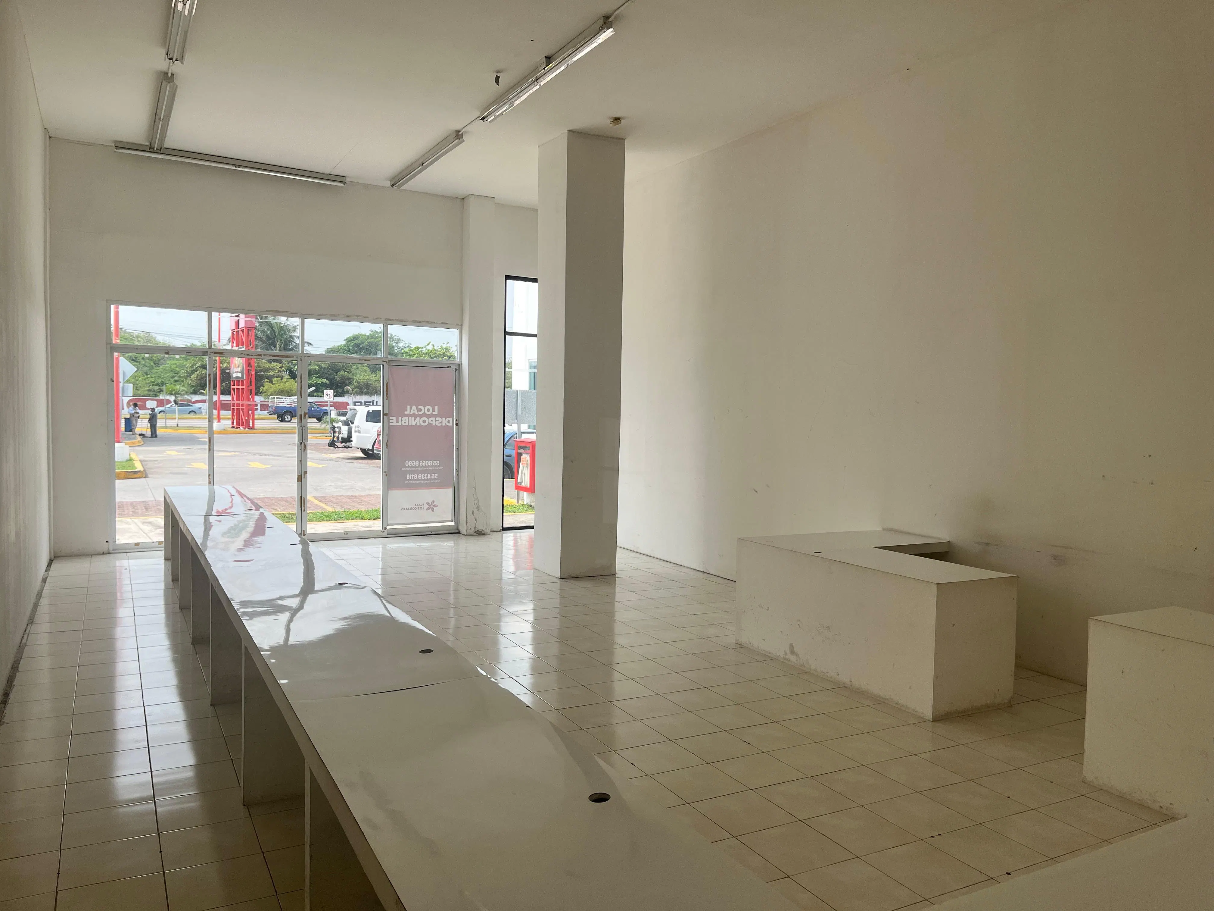 Local Comercial Spot2