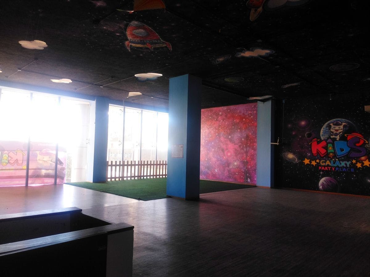 Local Comercial Spot2