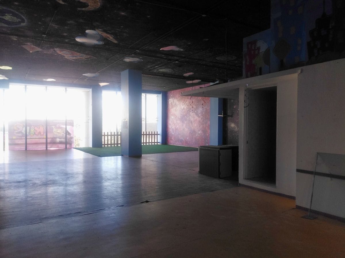 Local Comercial Spot2