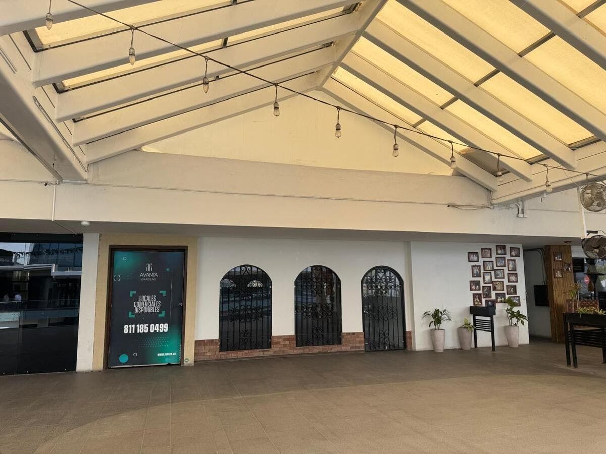 Local Comercial Spot2