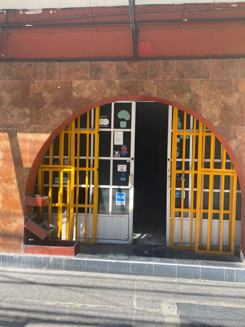 Local Comercial Spot2