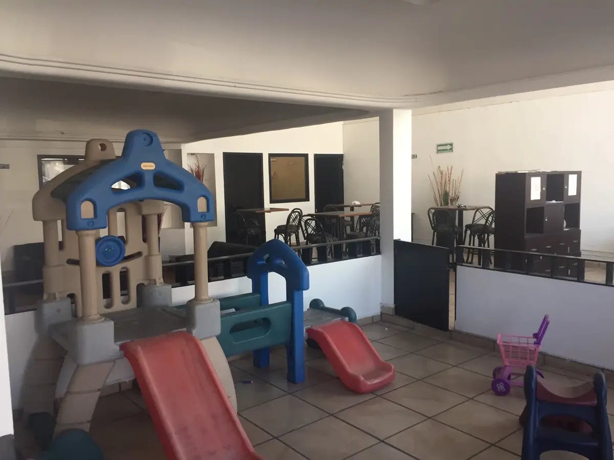 Local Comercial Spot2