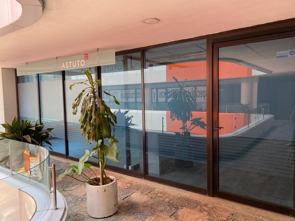 Local Comercial Spot2