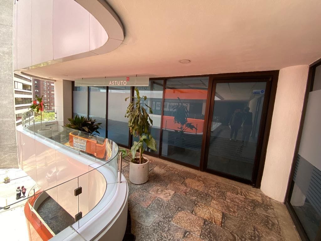 Local Comercial Spot2