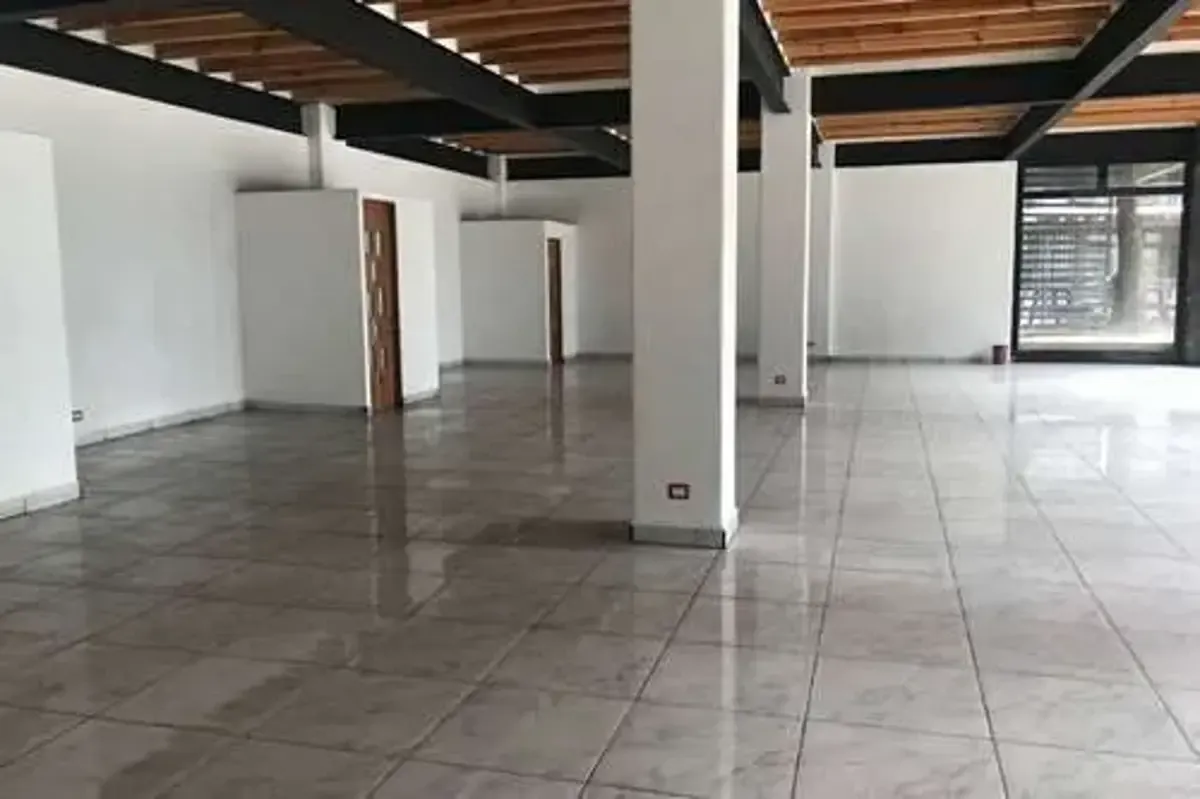 Local Comercial Spot2