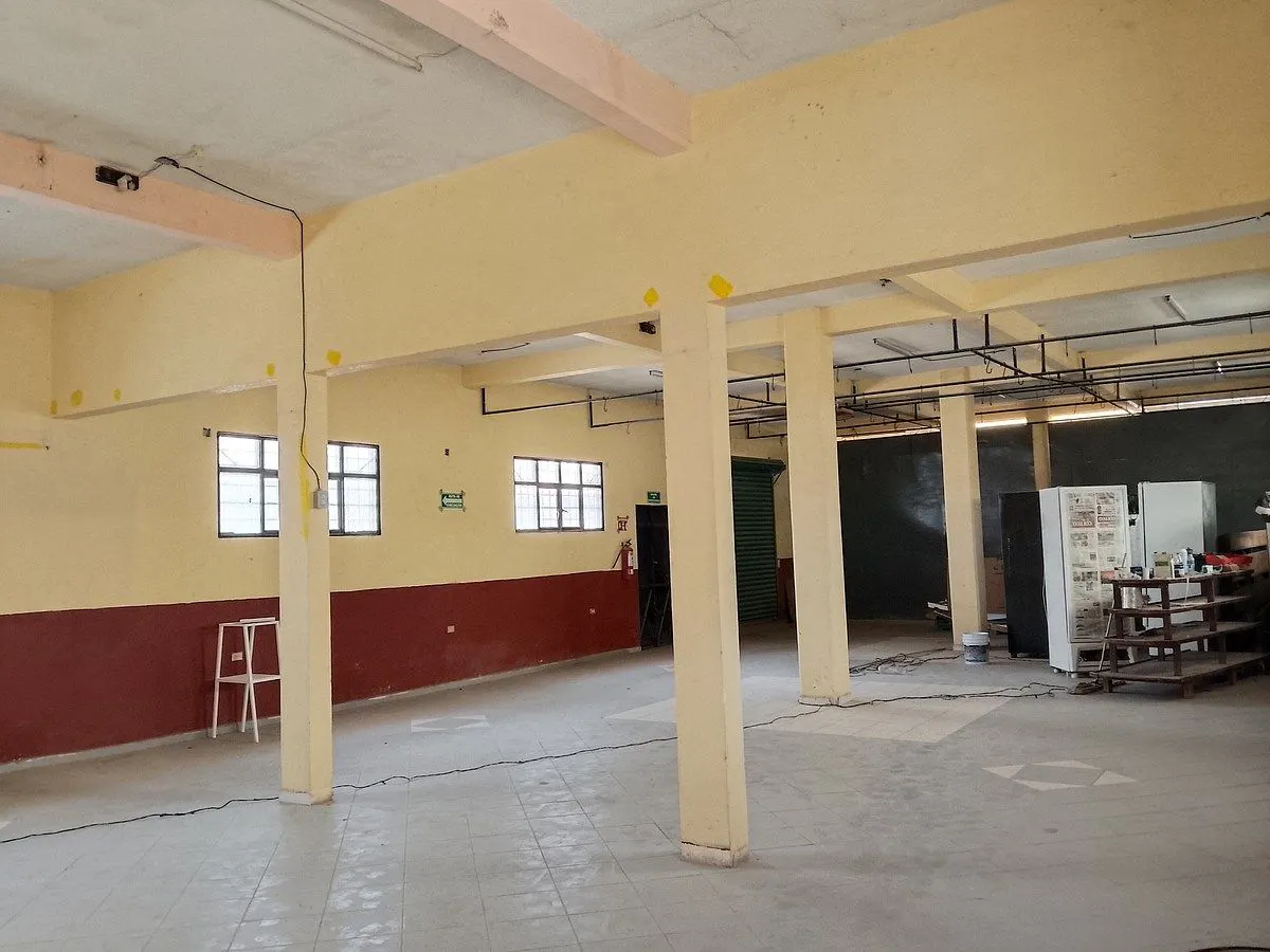 Local Comercial Spot2