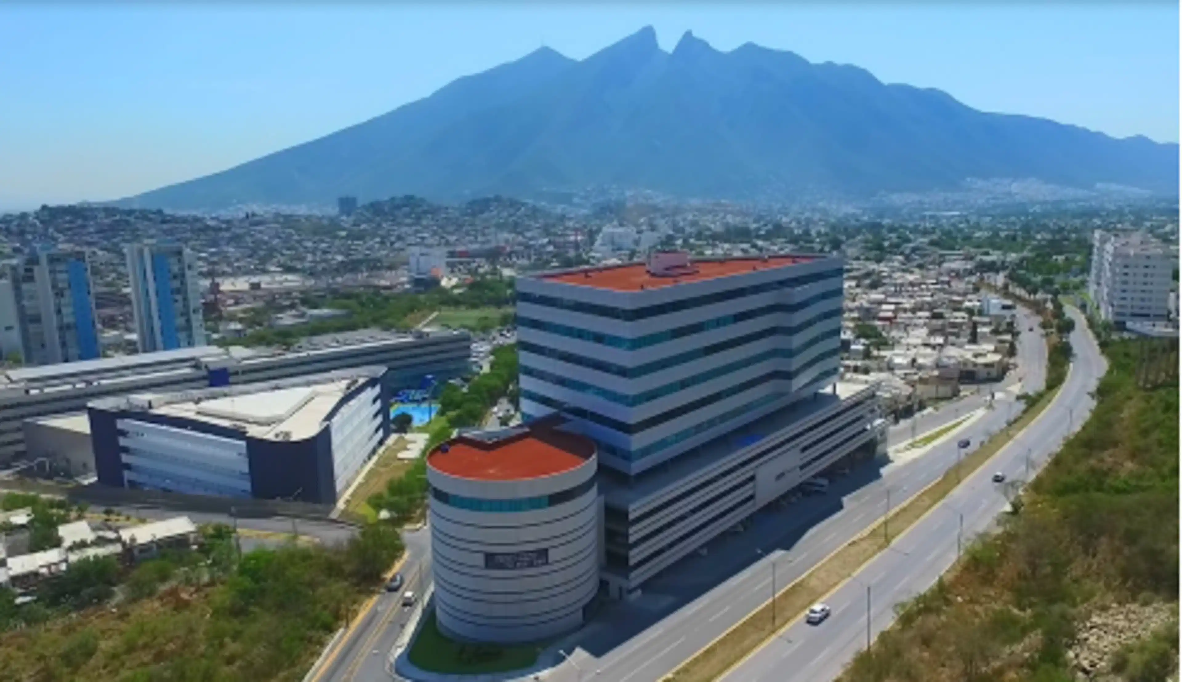 Avenida Fundadores