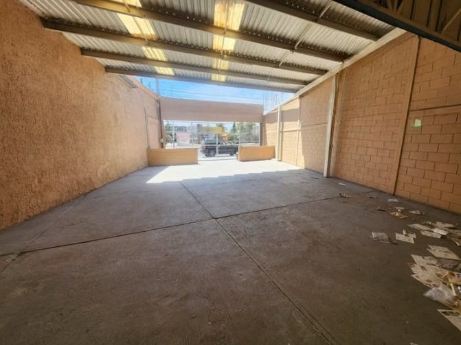 Local Comercial Spot2