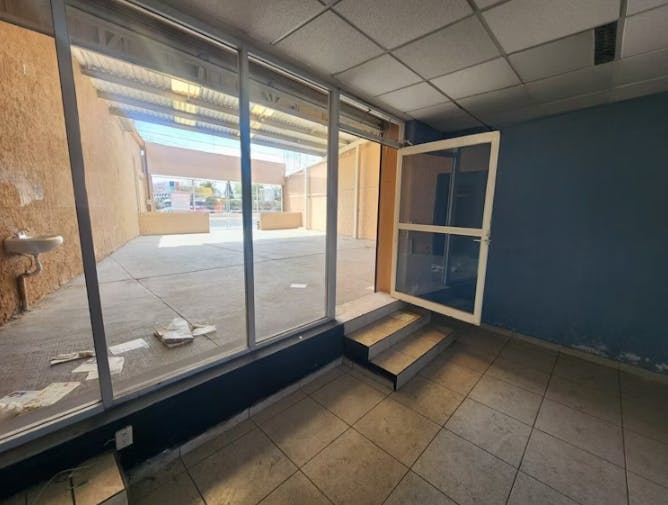 Local Comercial Spot2