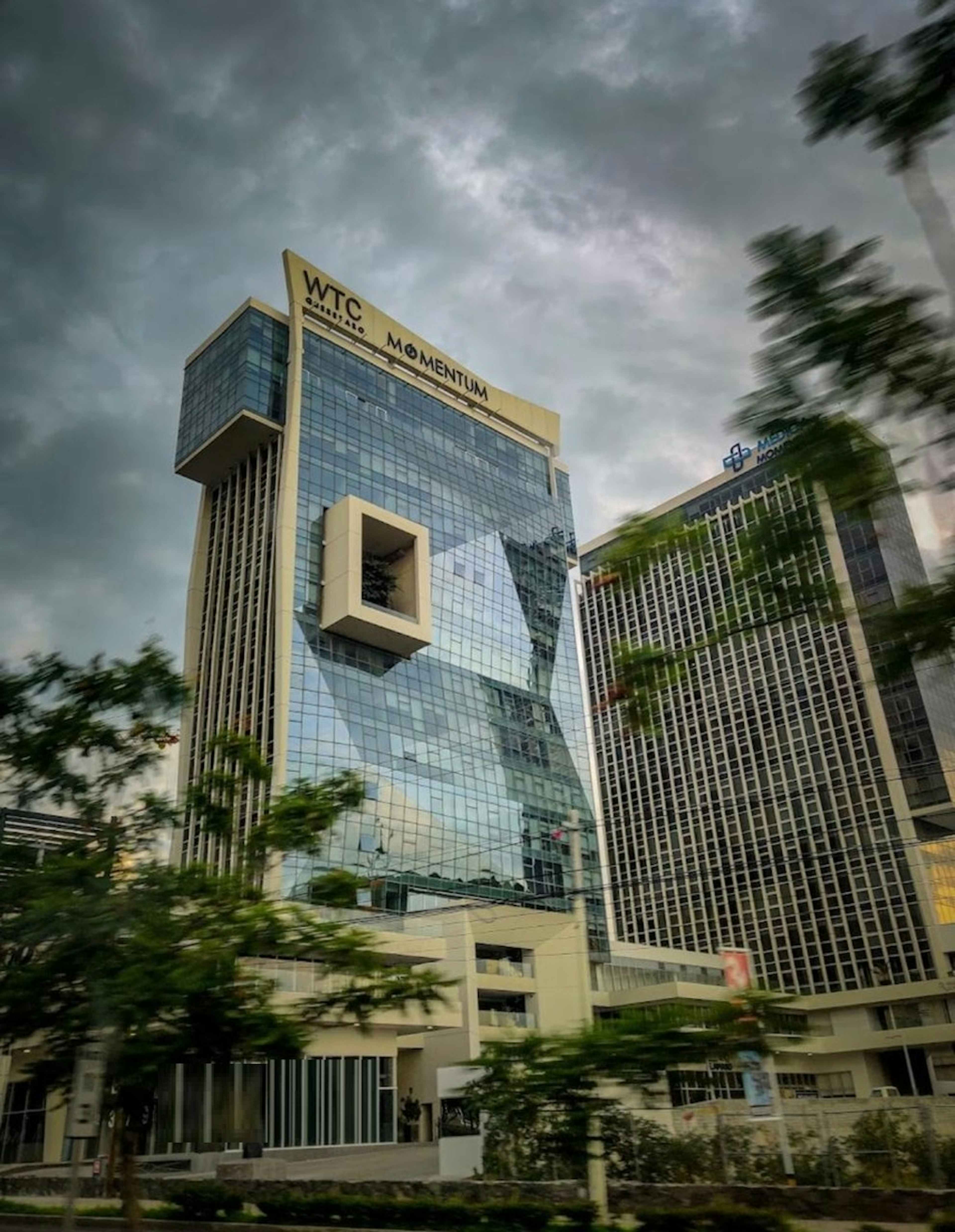 Avenida Camino Real 16501