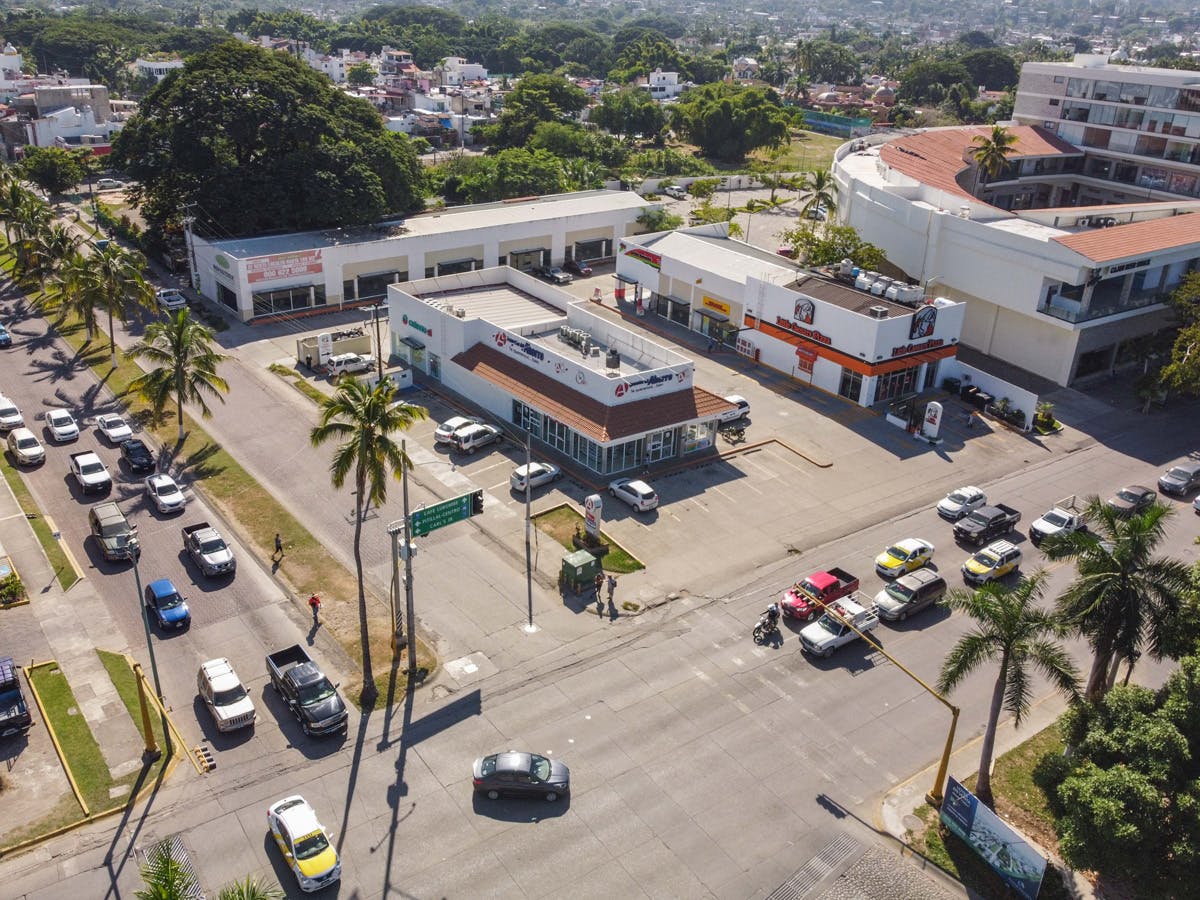 Local Comercial Spot2