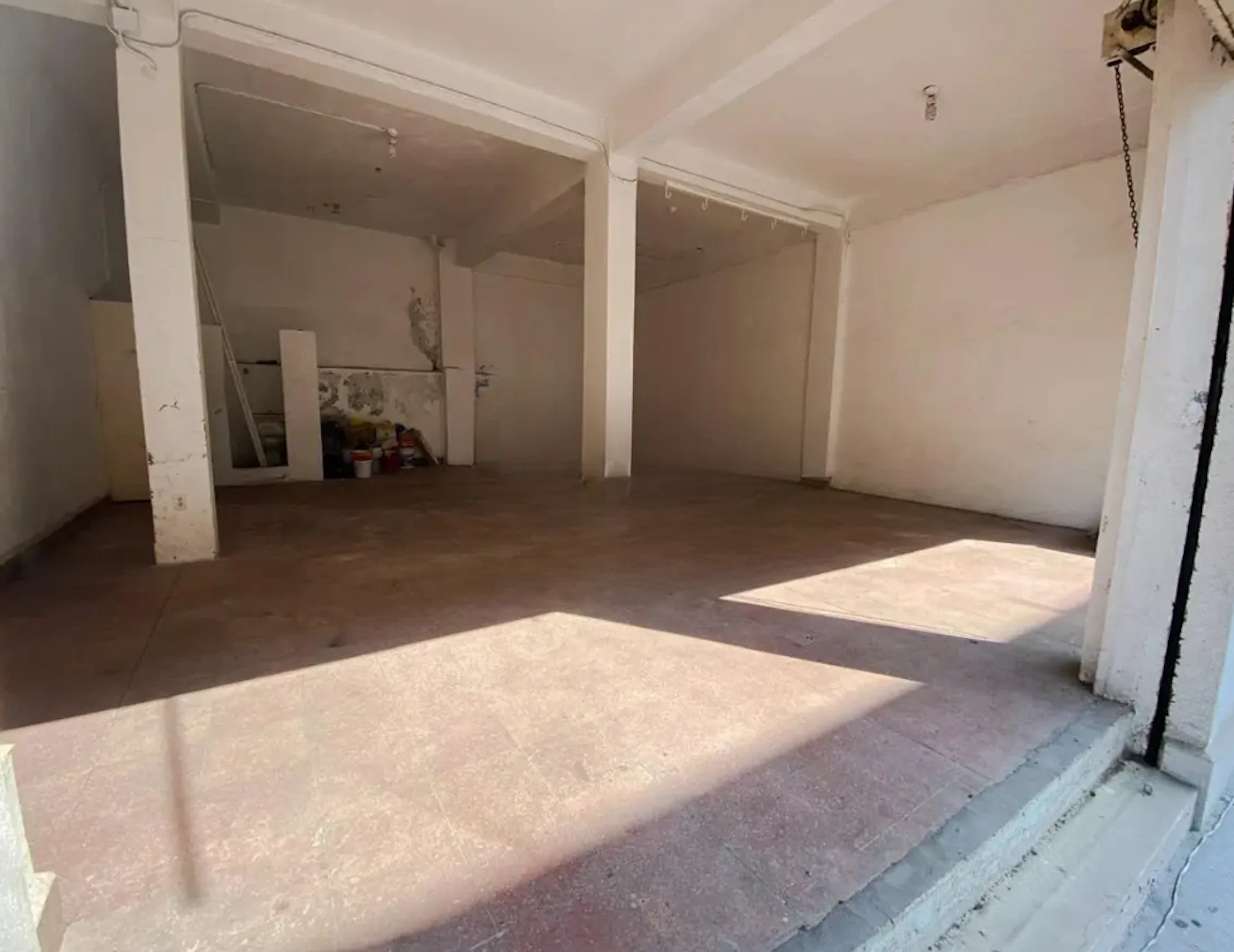 Local Comercial Spot2