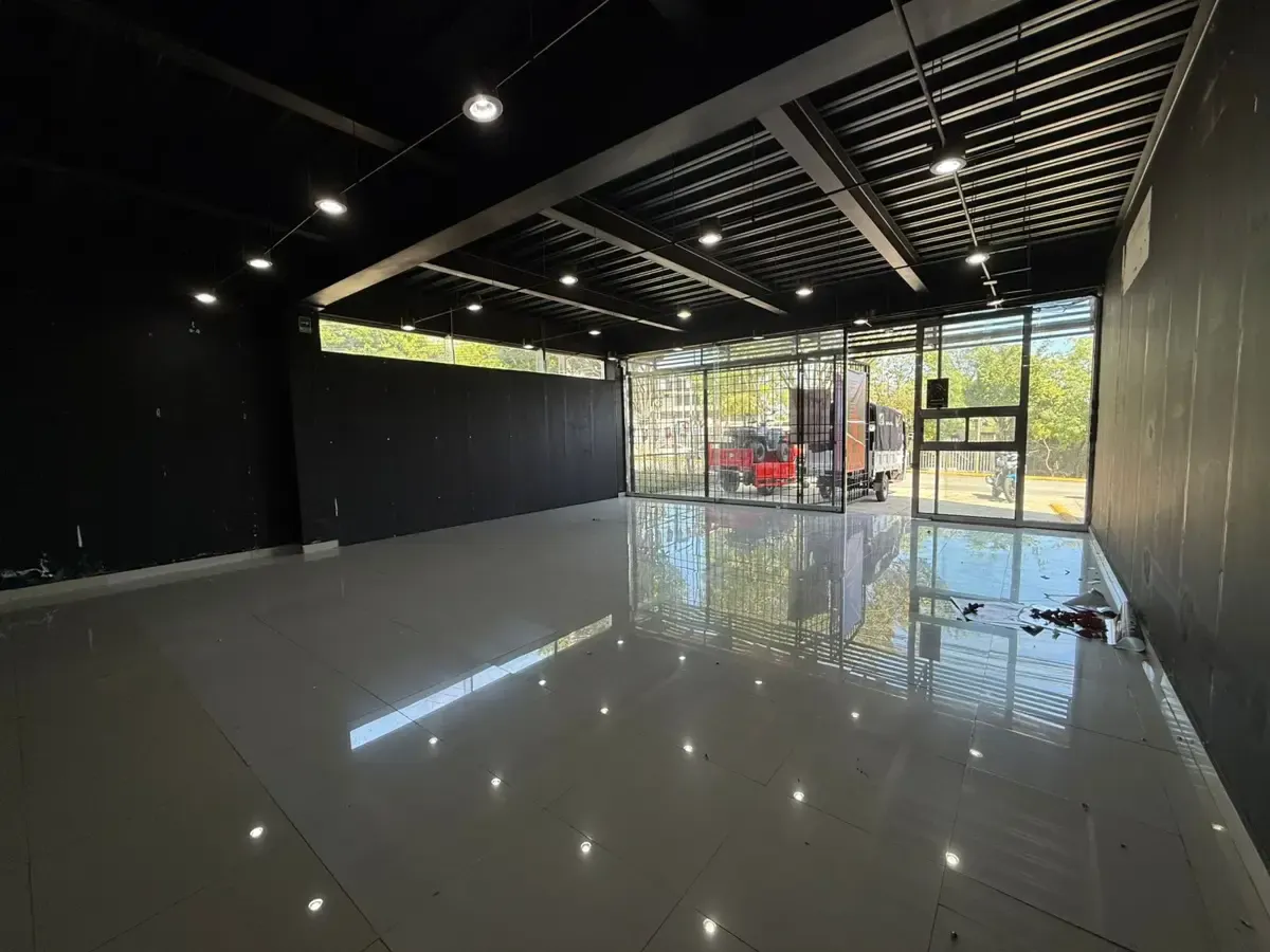 Local Comercial Spot2