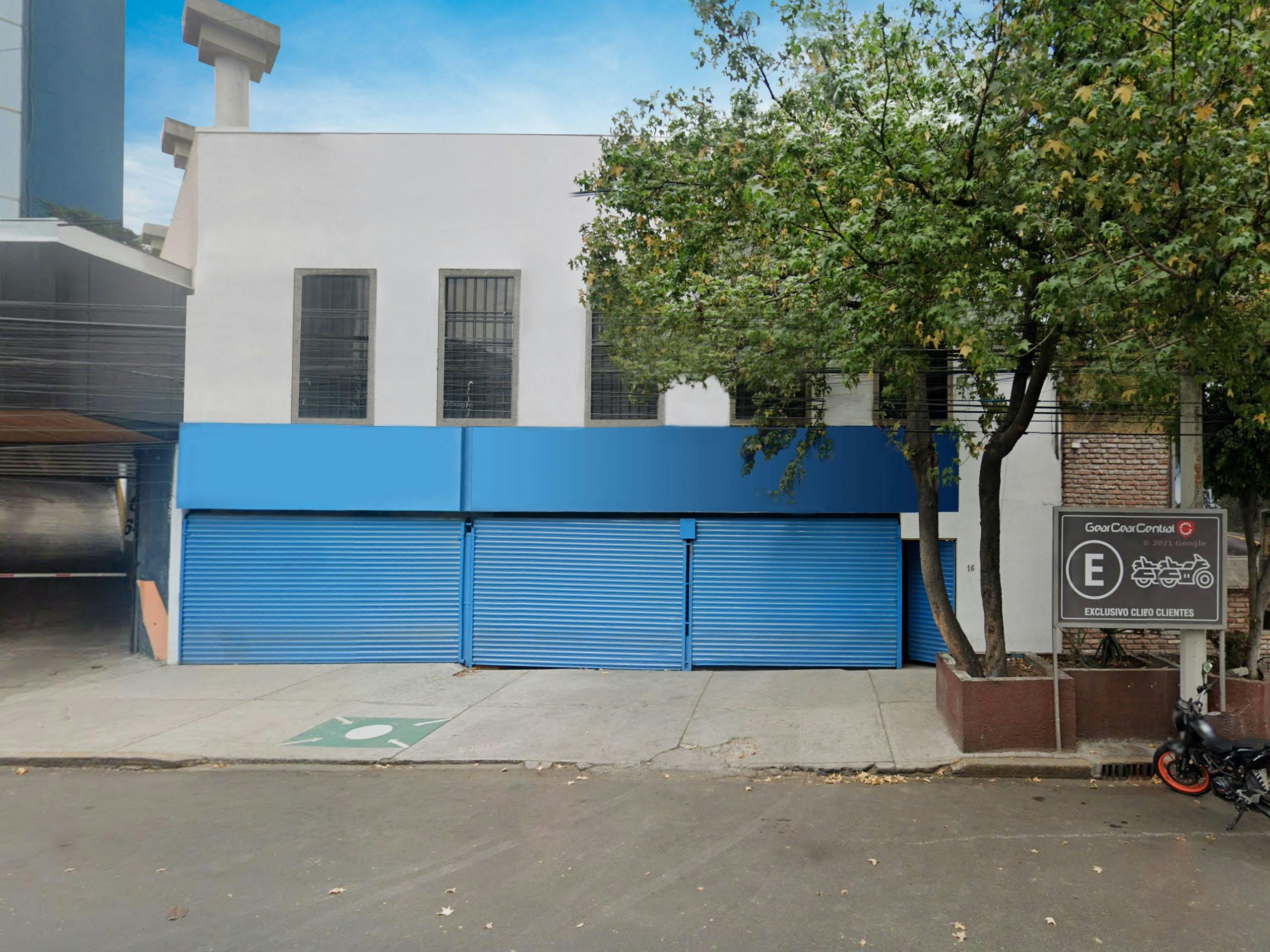 Local Comercial Spot2