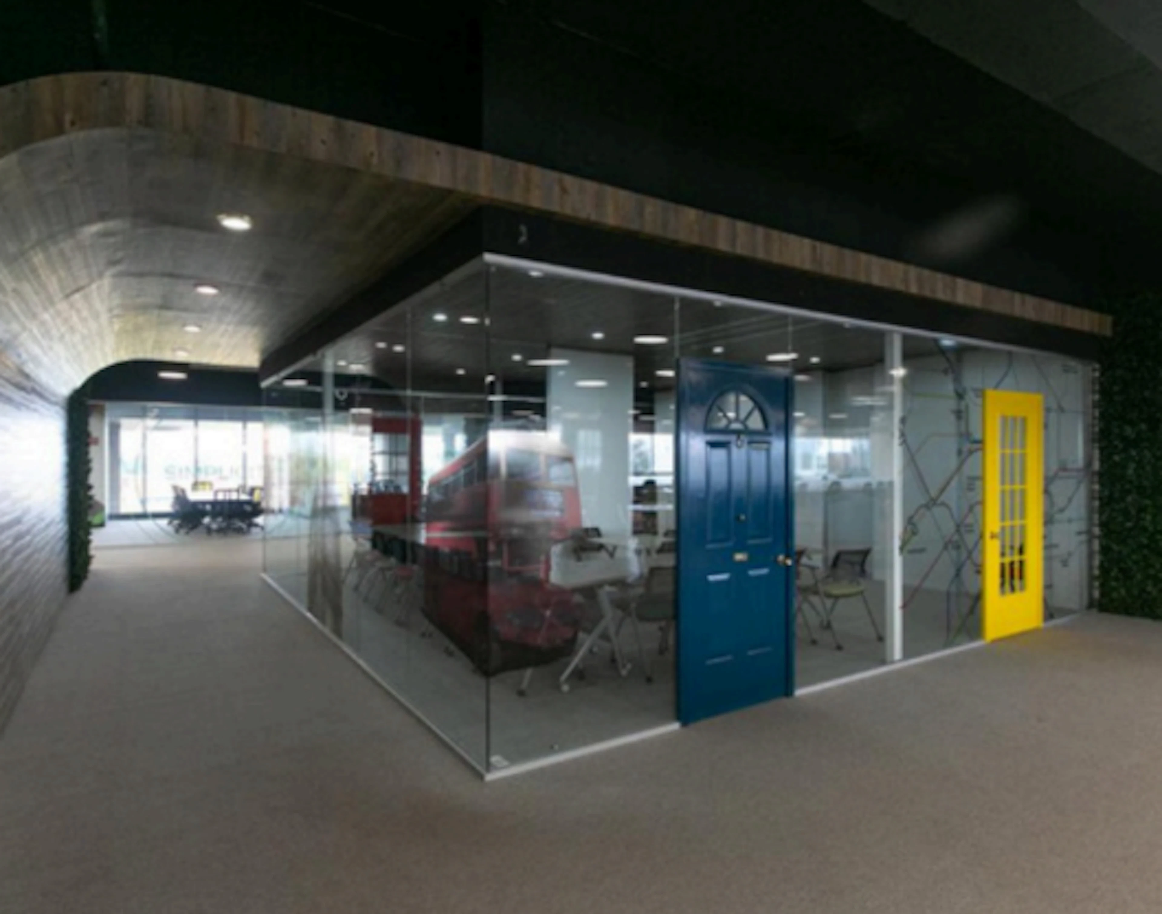 Local Comercial Spot2