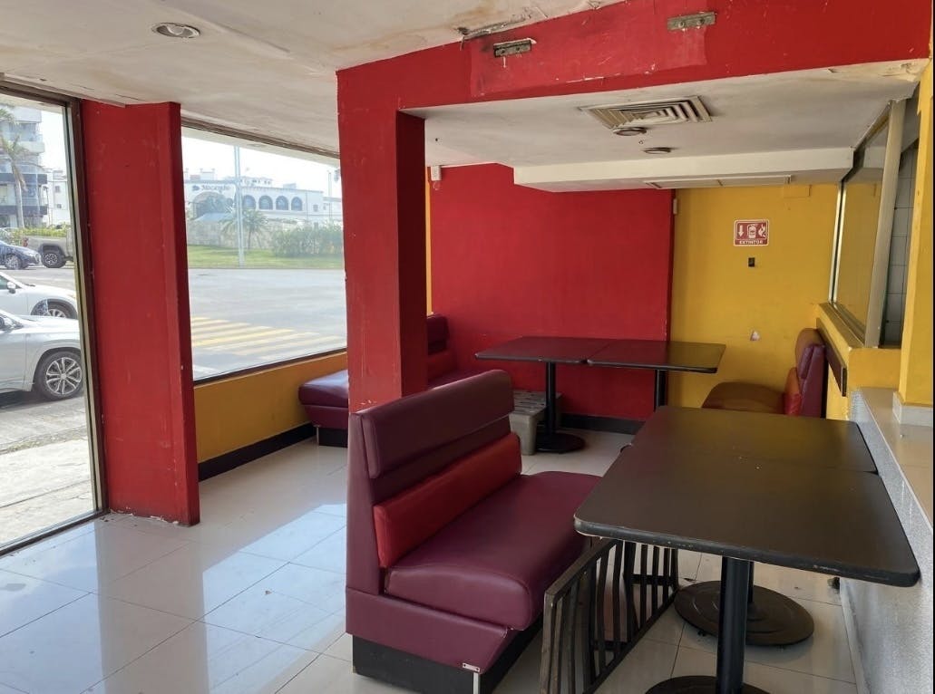 Local Comercial Spot2