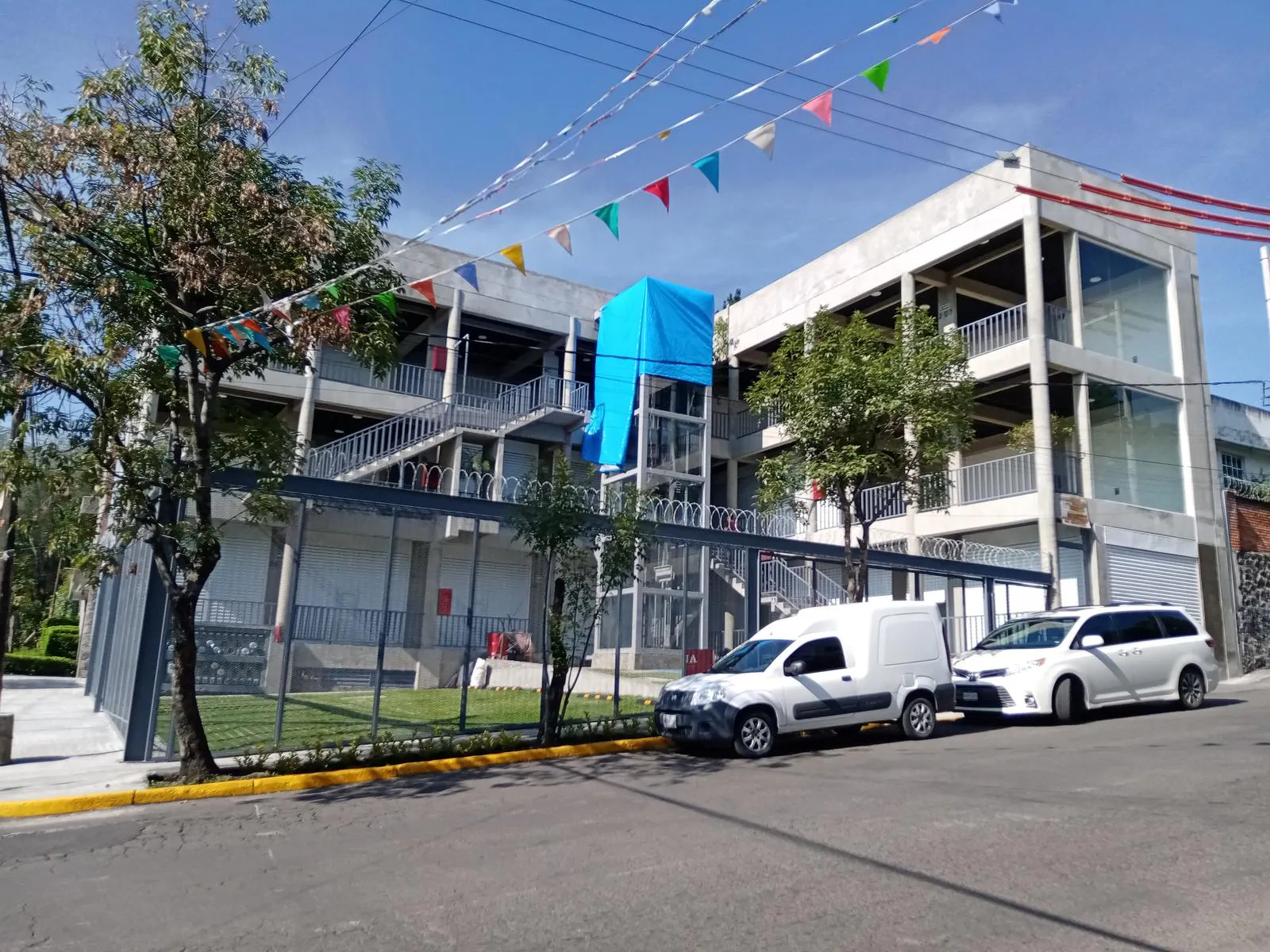 Local Comercial Spot2