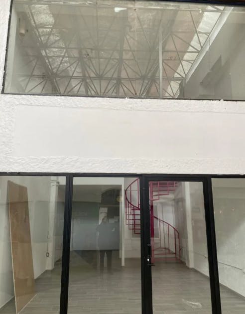 Local Comercial Spot2