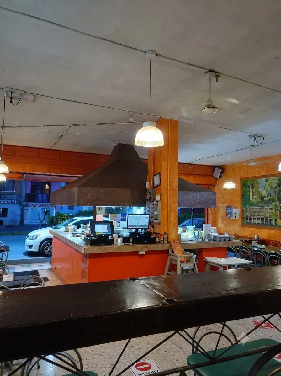 Local Comercial Spot2