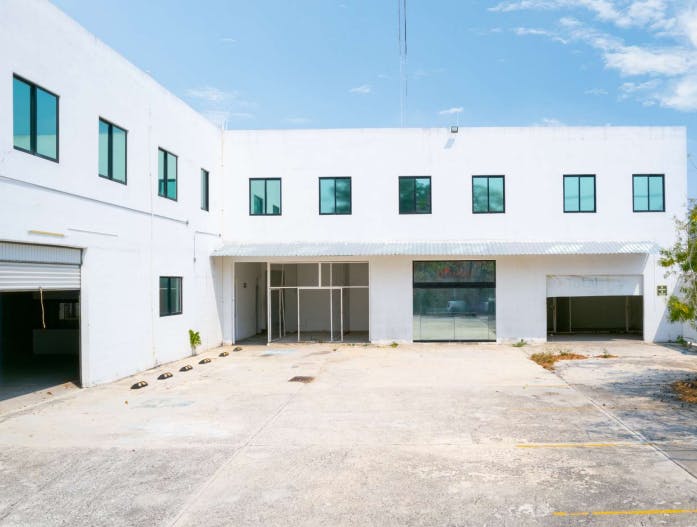 Local Comercial Spot2