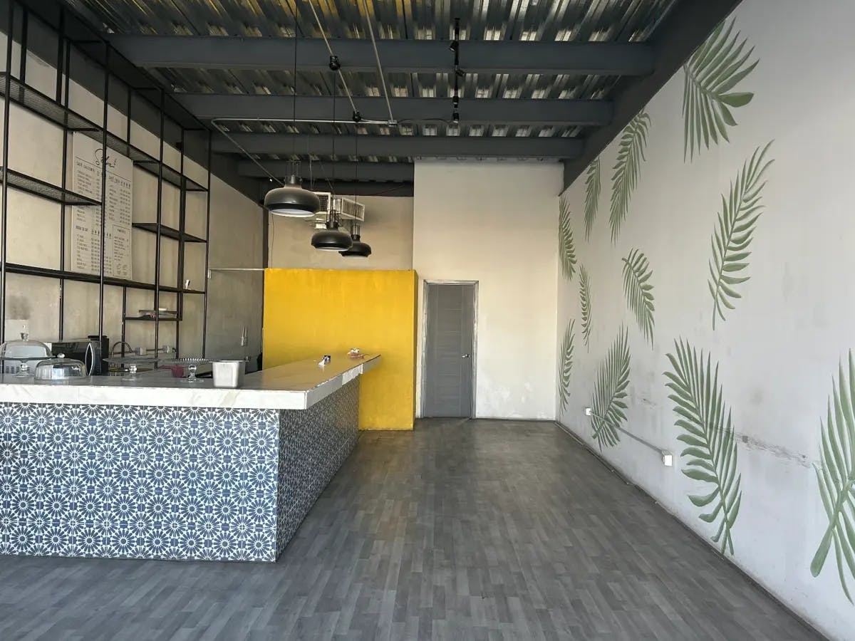 Local Comercial Spot2