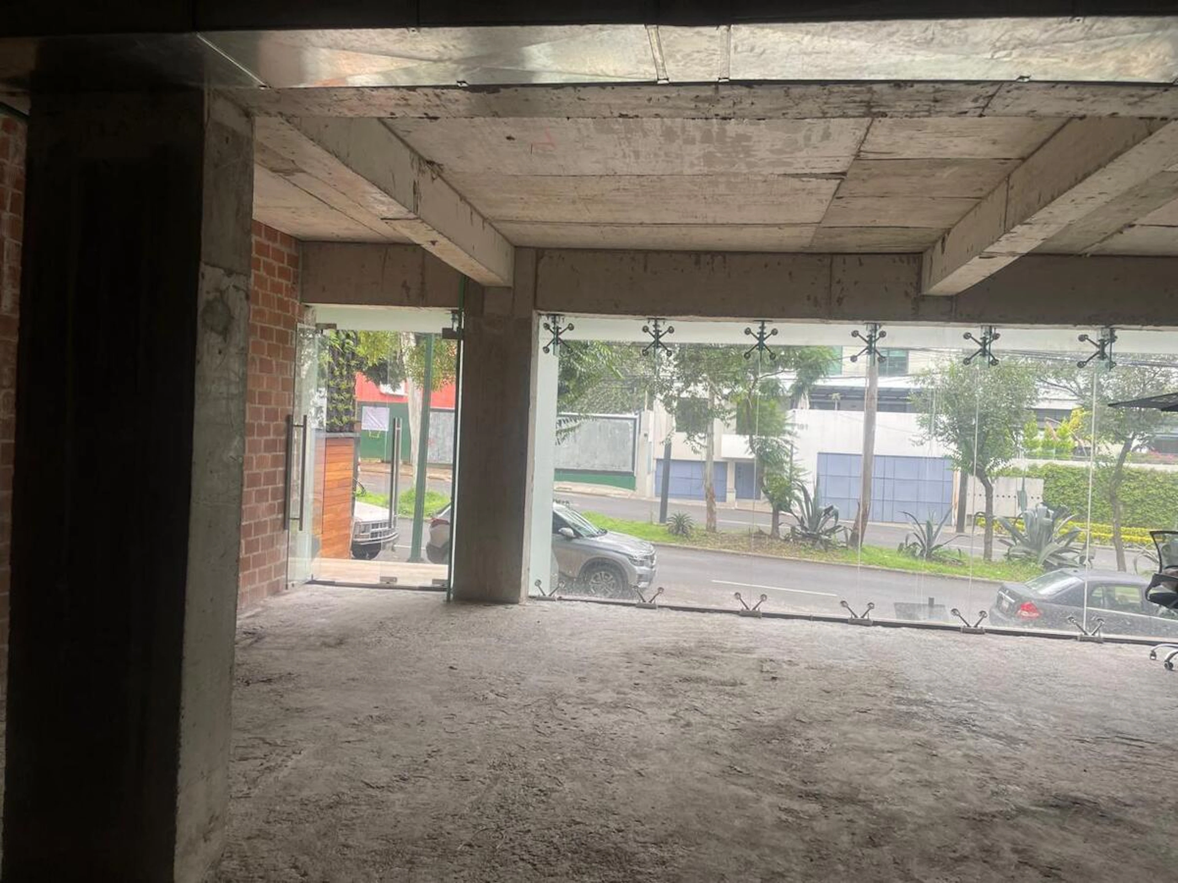 Local Comercial Spot2