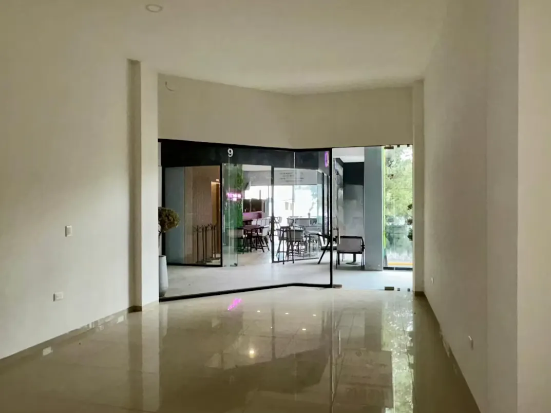 Local Comercial Spot2