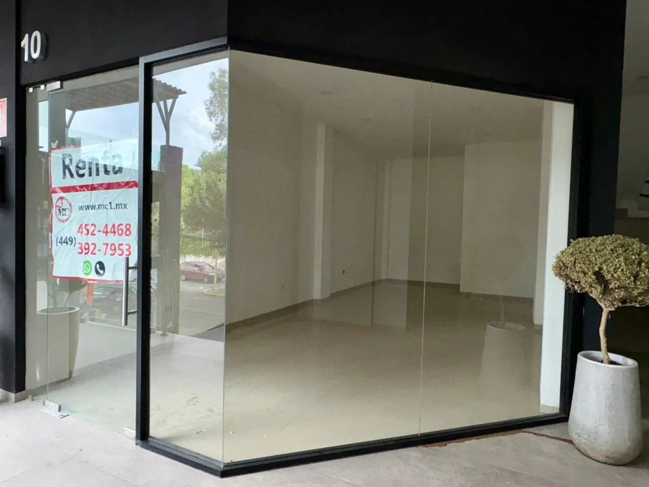 Local Comercial Spot2
