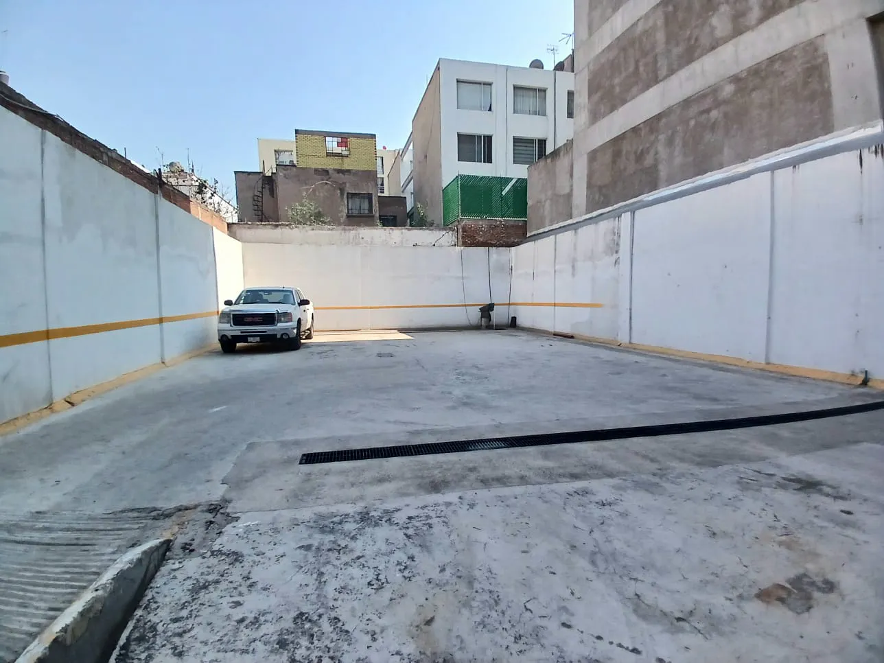 Local Comercial Spot2