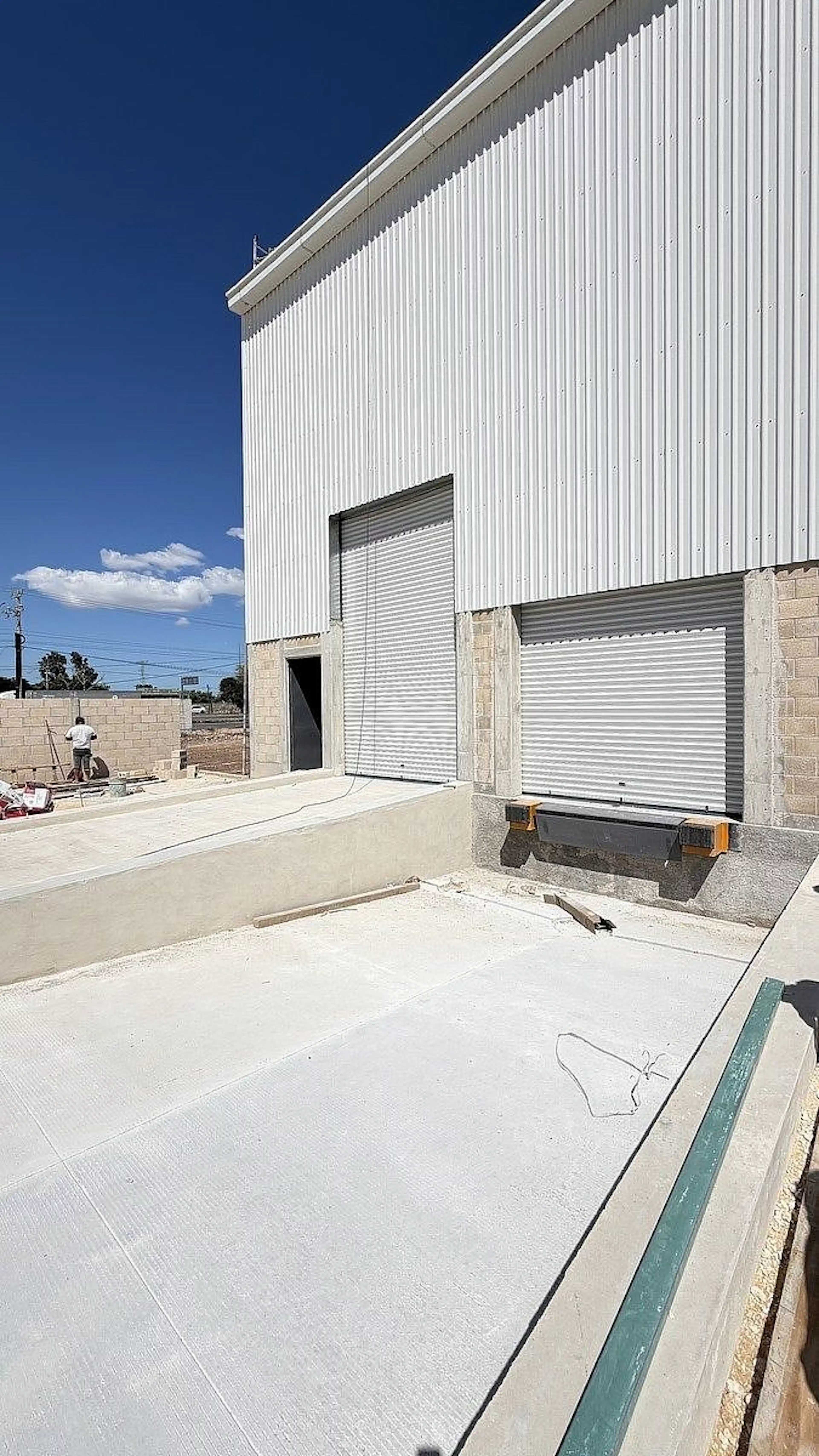BODEGAS PERIFERICO MODULOS 300 M2 Y 400 M2 CON POSIBLE TRIFASICA