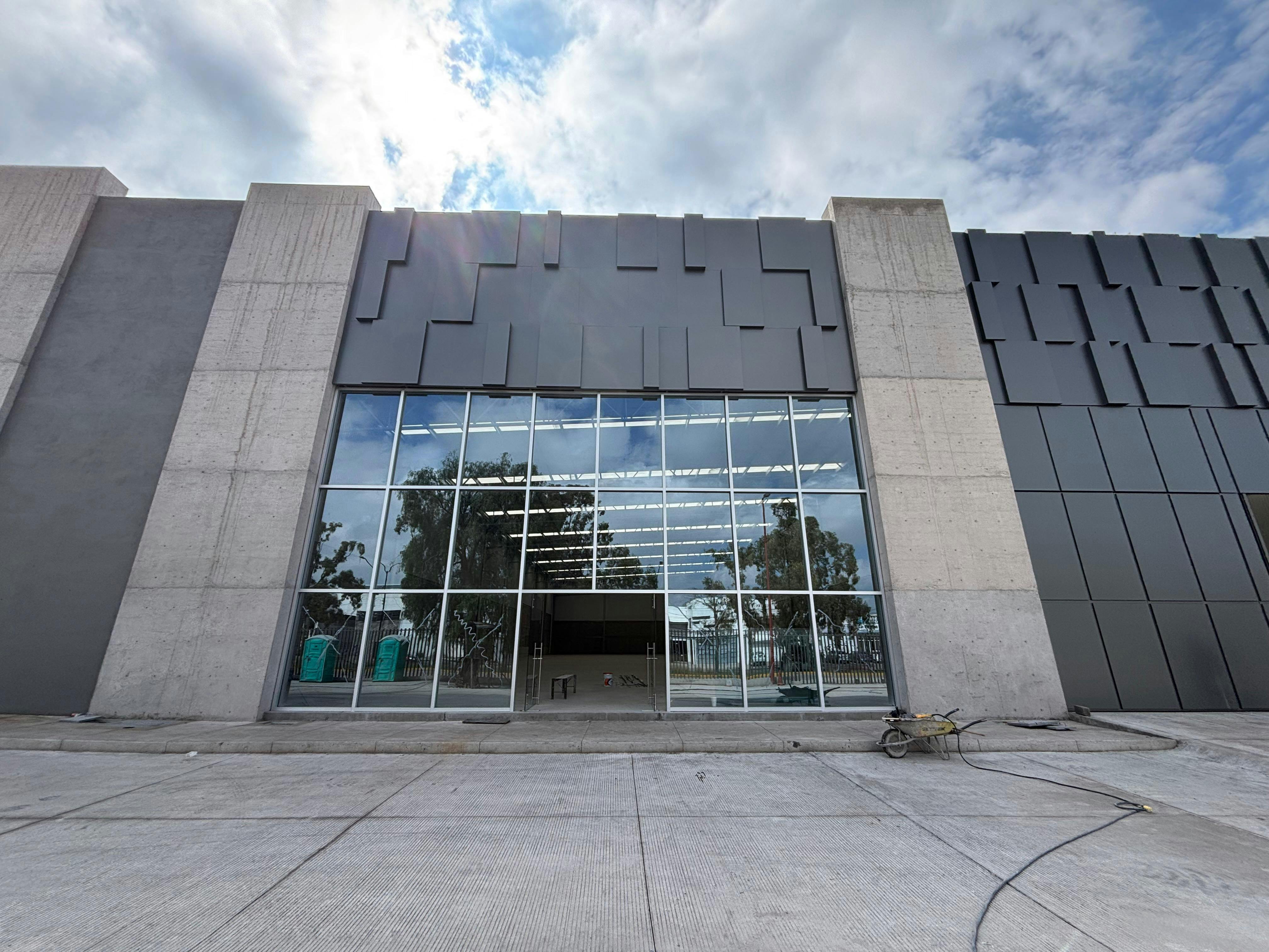 Local Comercial Spot2