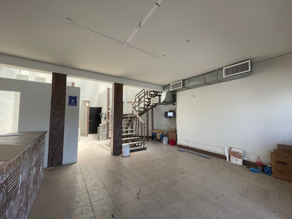 Local Comercial Spot2