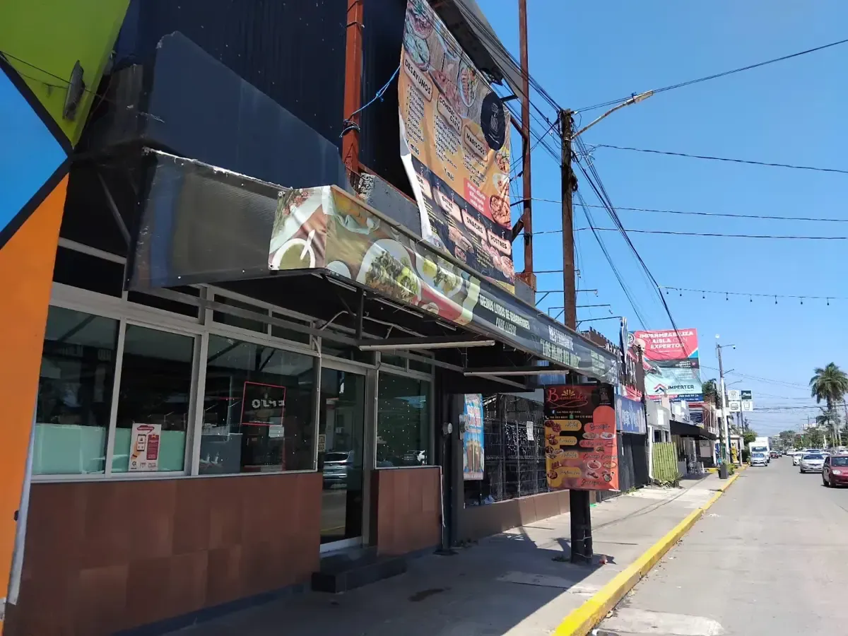 Local Comercial Spot2