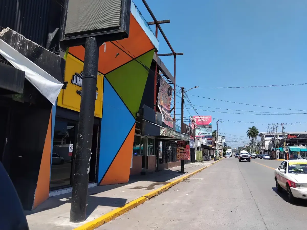 Local Comercial Spot2
